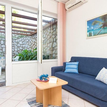 2-Bedroom Apartment 300M From Beach In Punat Bagian luar foto