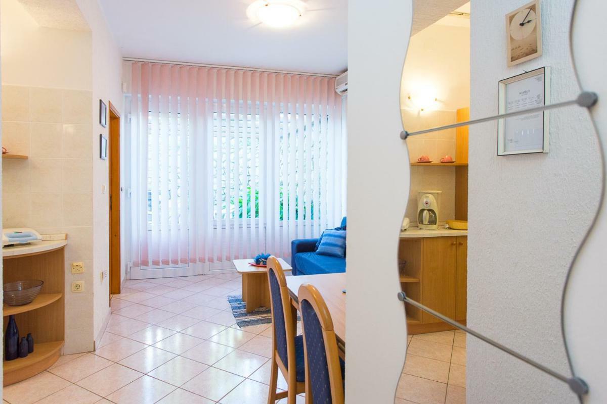 2-Bedroom Apartment 300M From Beach In Punat Bagian luar foto