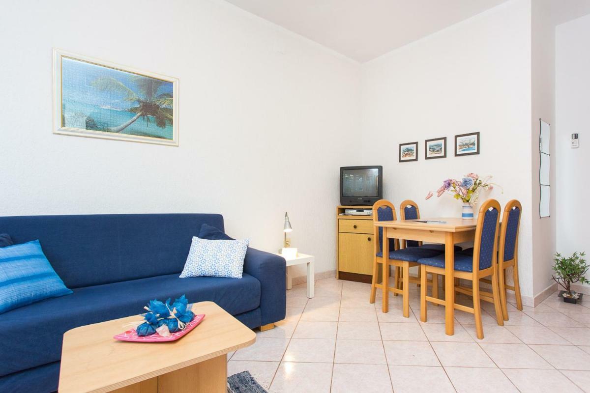 2-Bedroom Apartment 300M From Beach In Punat Bagian luar foto